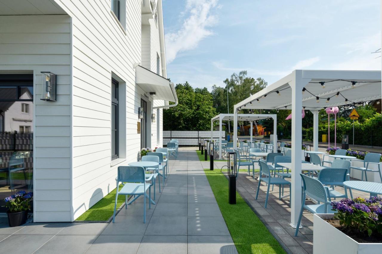 Flamingo Residence Apart Hotel Dziwnow Exterior photo
